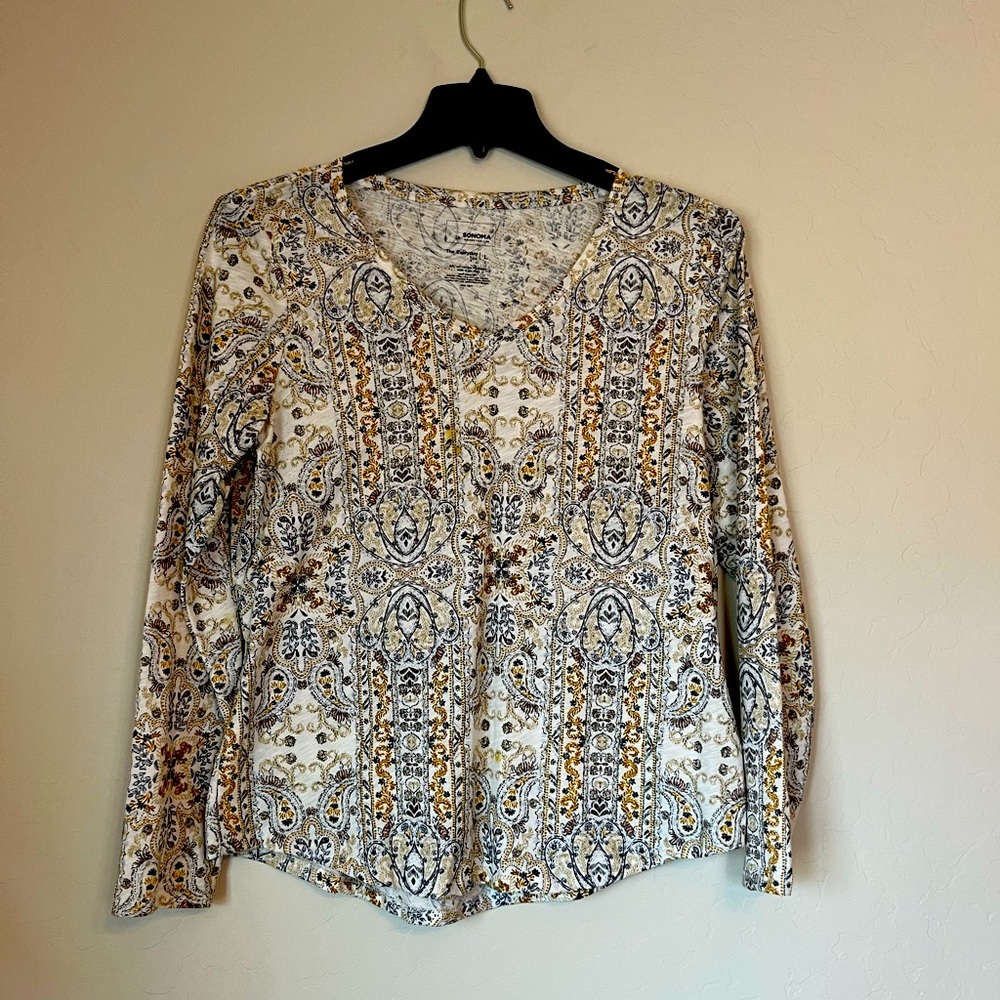 Metallic accented long sleeve cotton t-shirt.